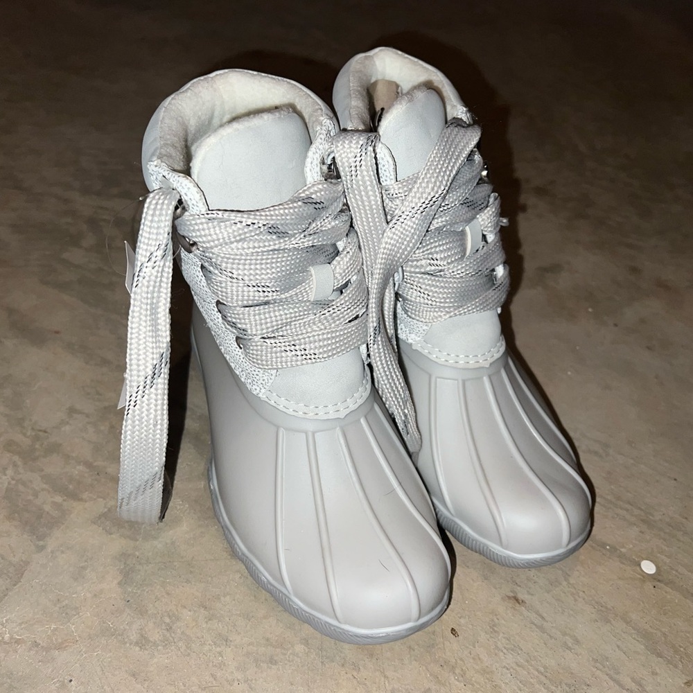 Girls Justice duck boots NWT